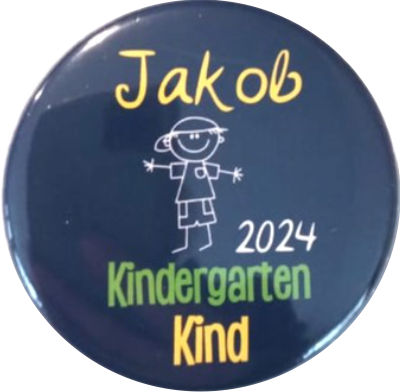 Kindergarten Button blau mit Namen 2024